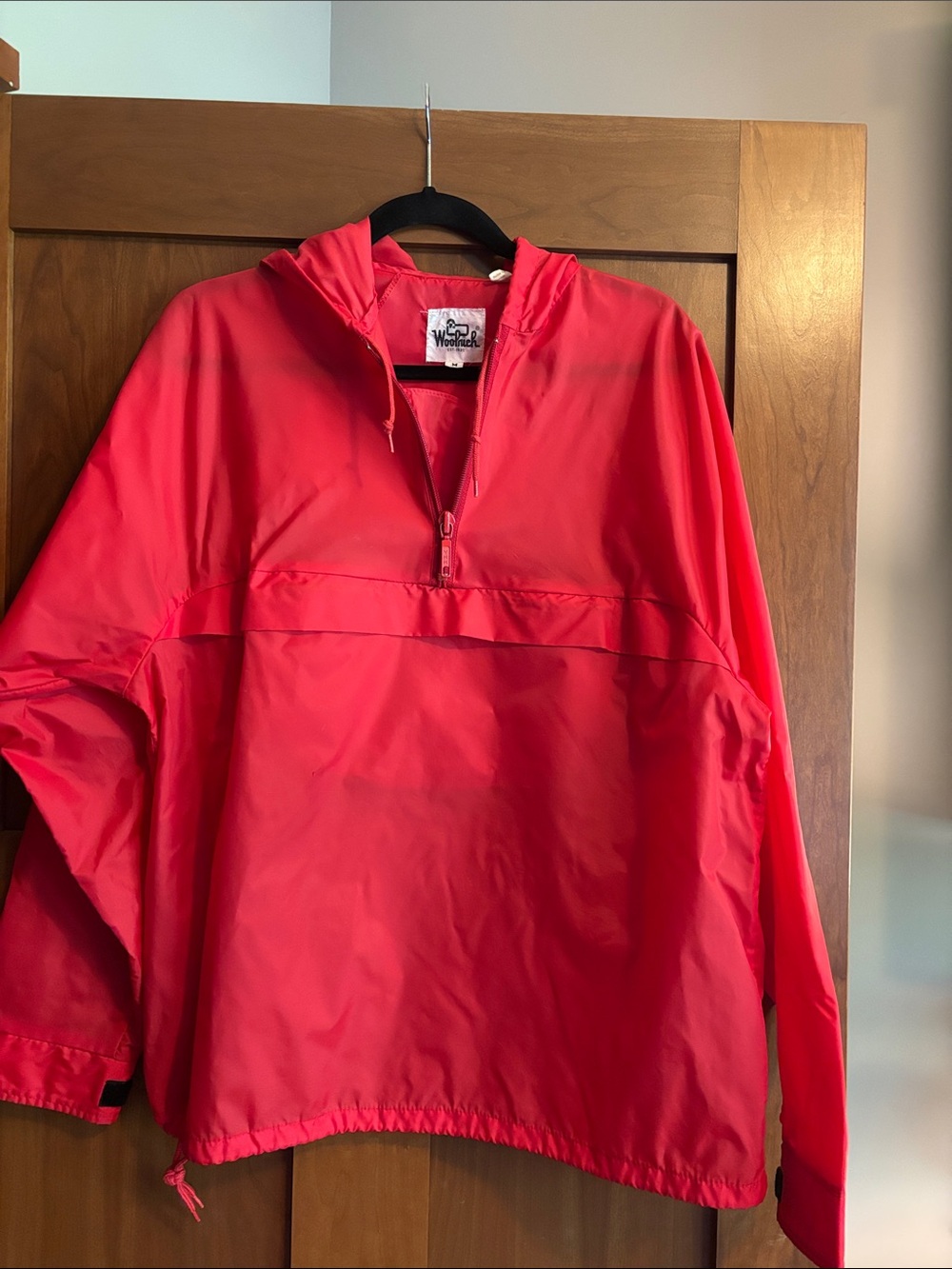 Vintage Woolrich Men’s Red Nylon 1/4 Zip Pullover w/Hood Medium